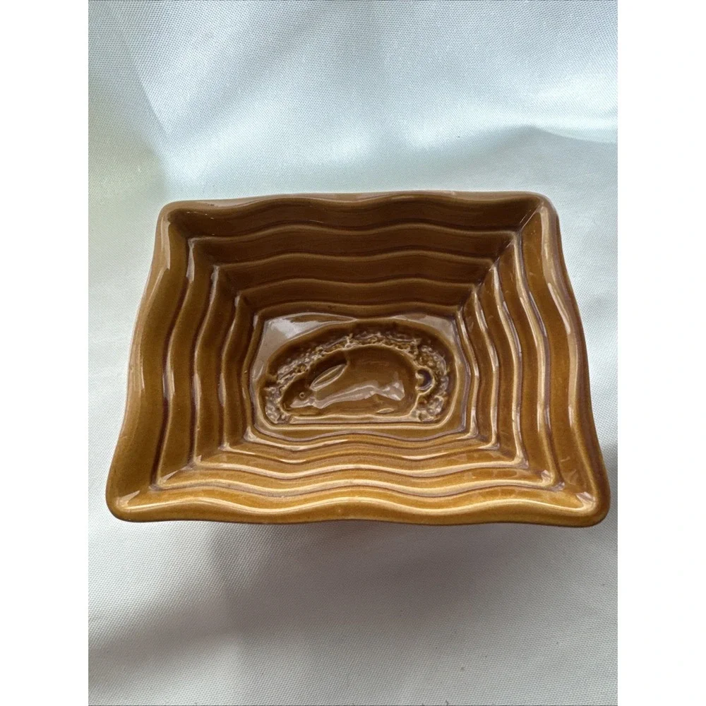 Over And Back‎ Pottery Bunny Rabbit Mold Brown Yellow Ware Bakeware Easter